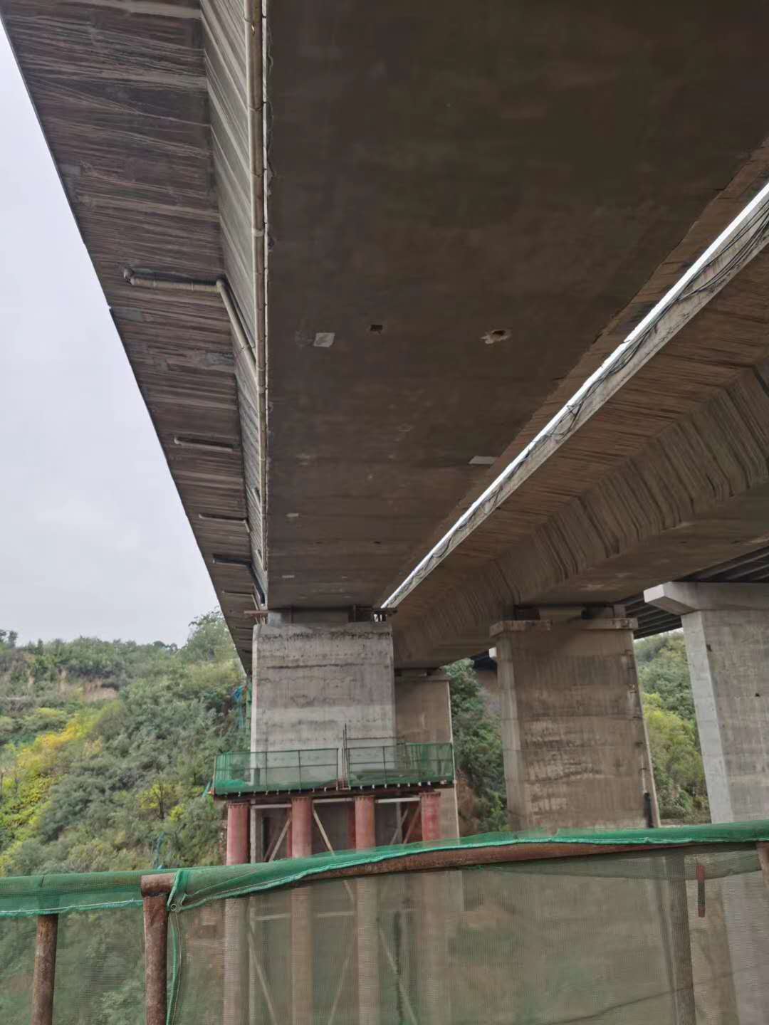 济南桥梁加固前制定可行设计方案图并用对施工方法